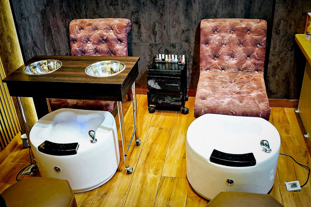 The Vanity Unisex Salon Hair Treatment Bridal Makeup Nail Extension