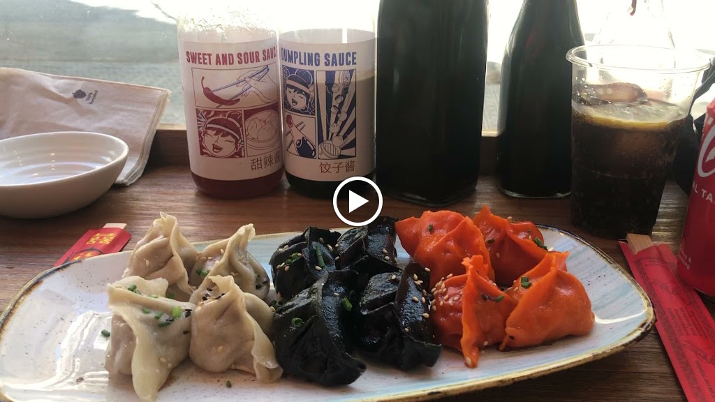 Lady Dumpling Arco de Triunfo — Videos