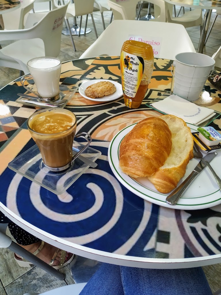 Cafeteria El Paraiso del Helado — Cafe