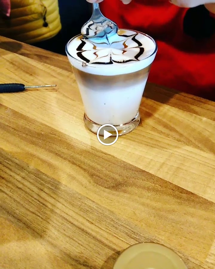 Bar La Favorita — Videos