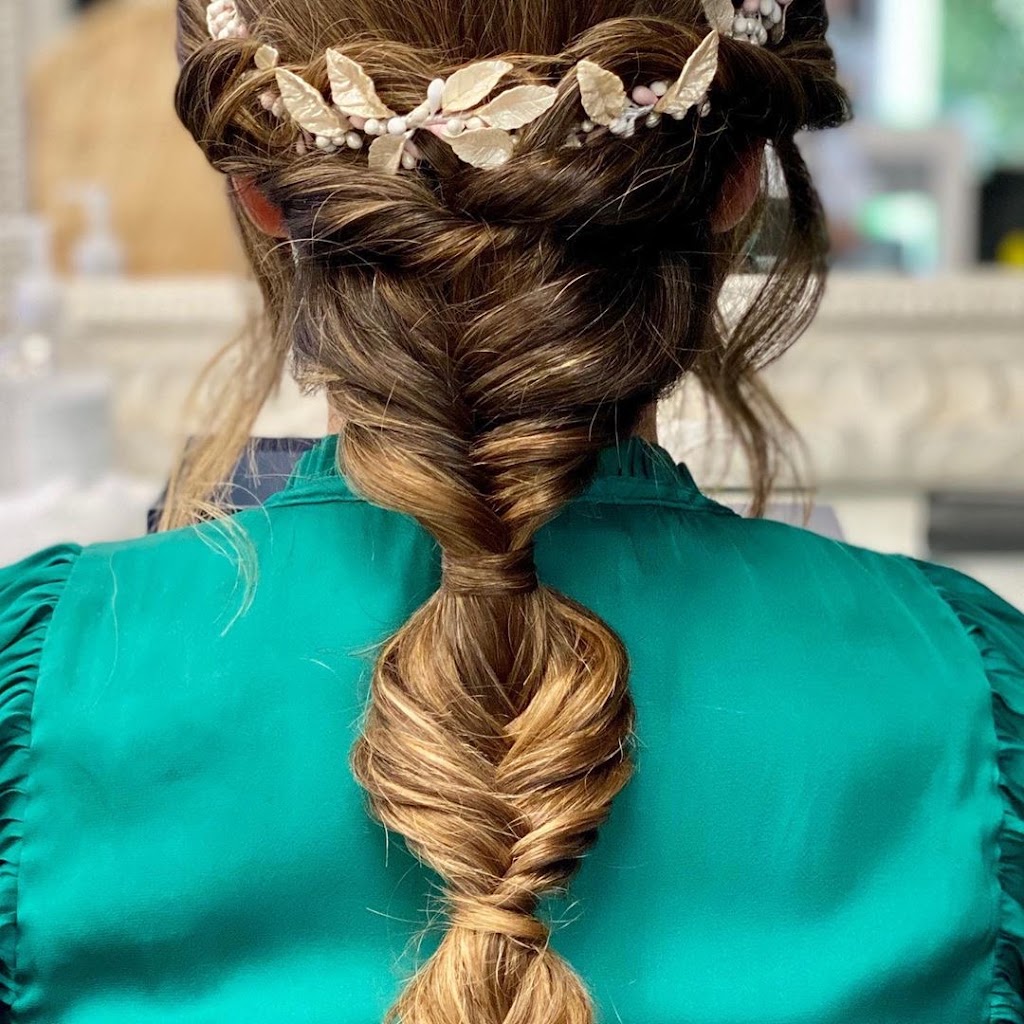 Kelly Ann Hair Salon — Peinado