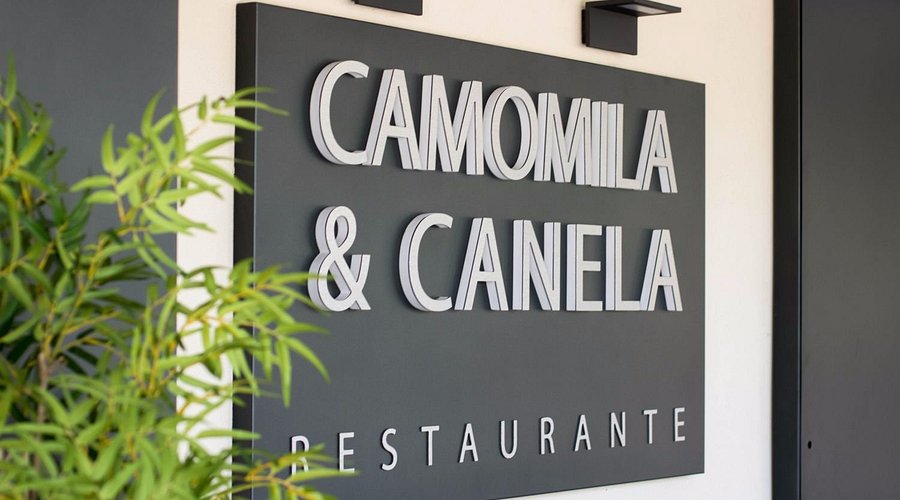CAMOMILA Y CANELA — Del propietario