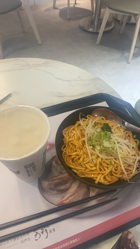 芳珍蔬食-板橋埔墘店 的照片