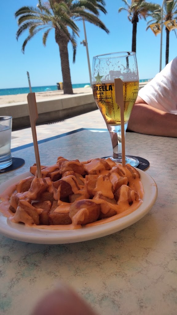 Pizza & Burger KM0 — Patatas bravas
