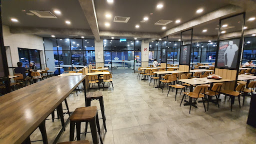 馬來西亞 Sarawak, Kota Samarahan｜KFC Kota Samarahan Drive Thru