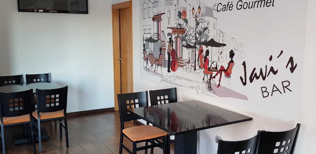 Javi's Bar — Ambiente
