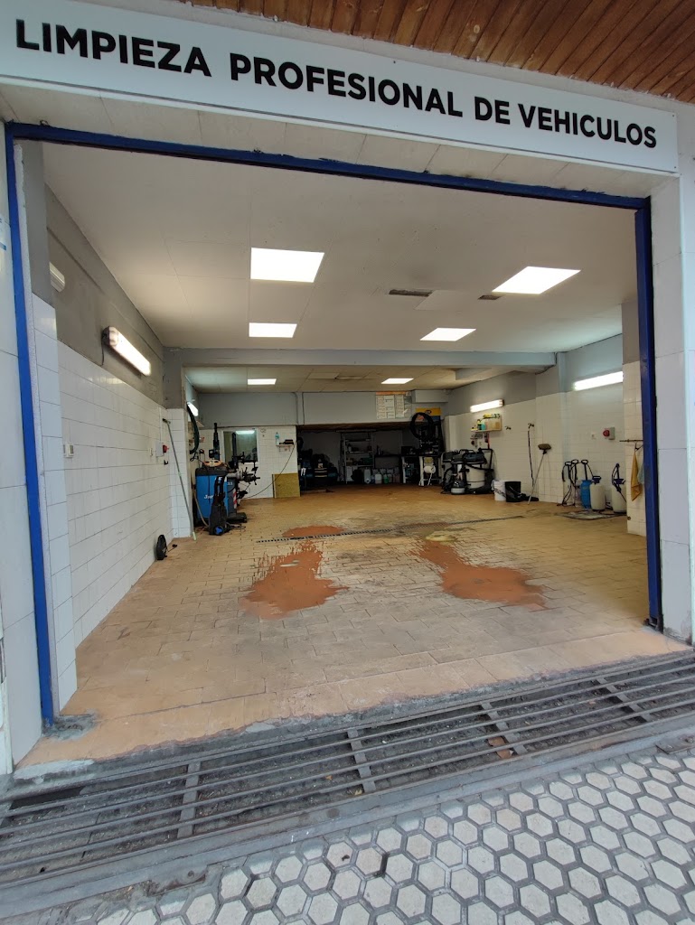 Lavado de coches IndoorWash Hondarribia — Exterior