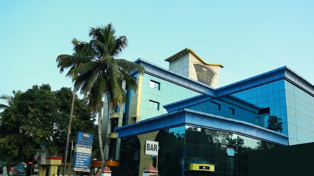 Royale Plaza Hotel