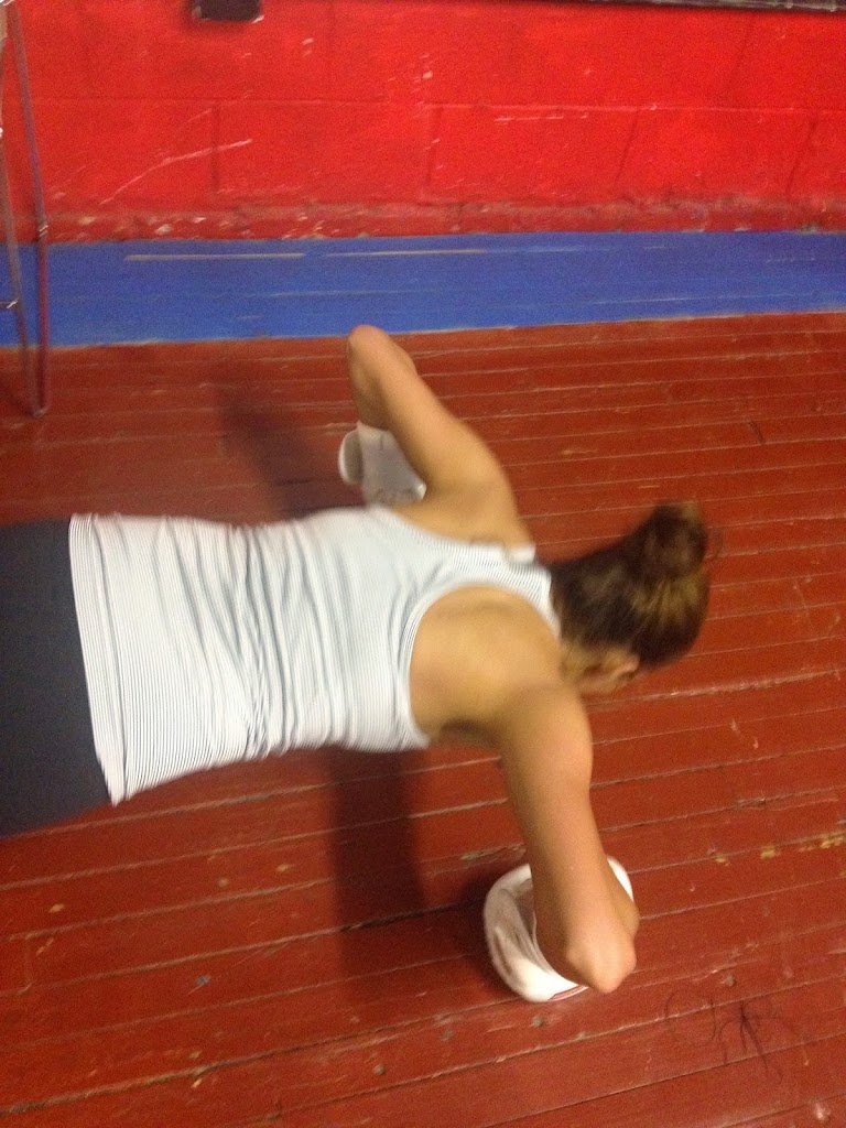  Chicago Fight House / Independence Park