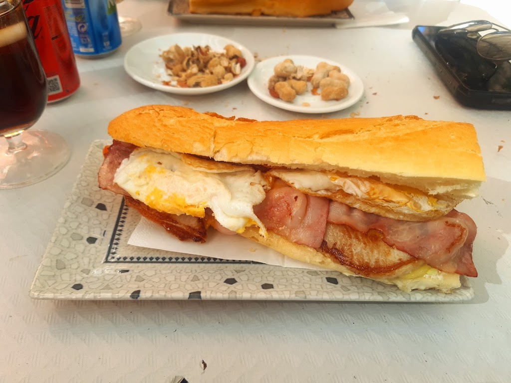 Bar Restaurante Don Quijote y Sancho — Baguette