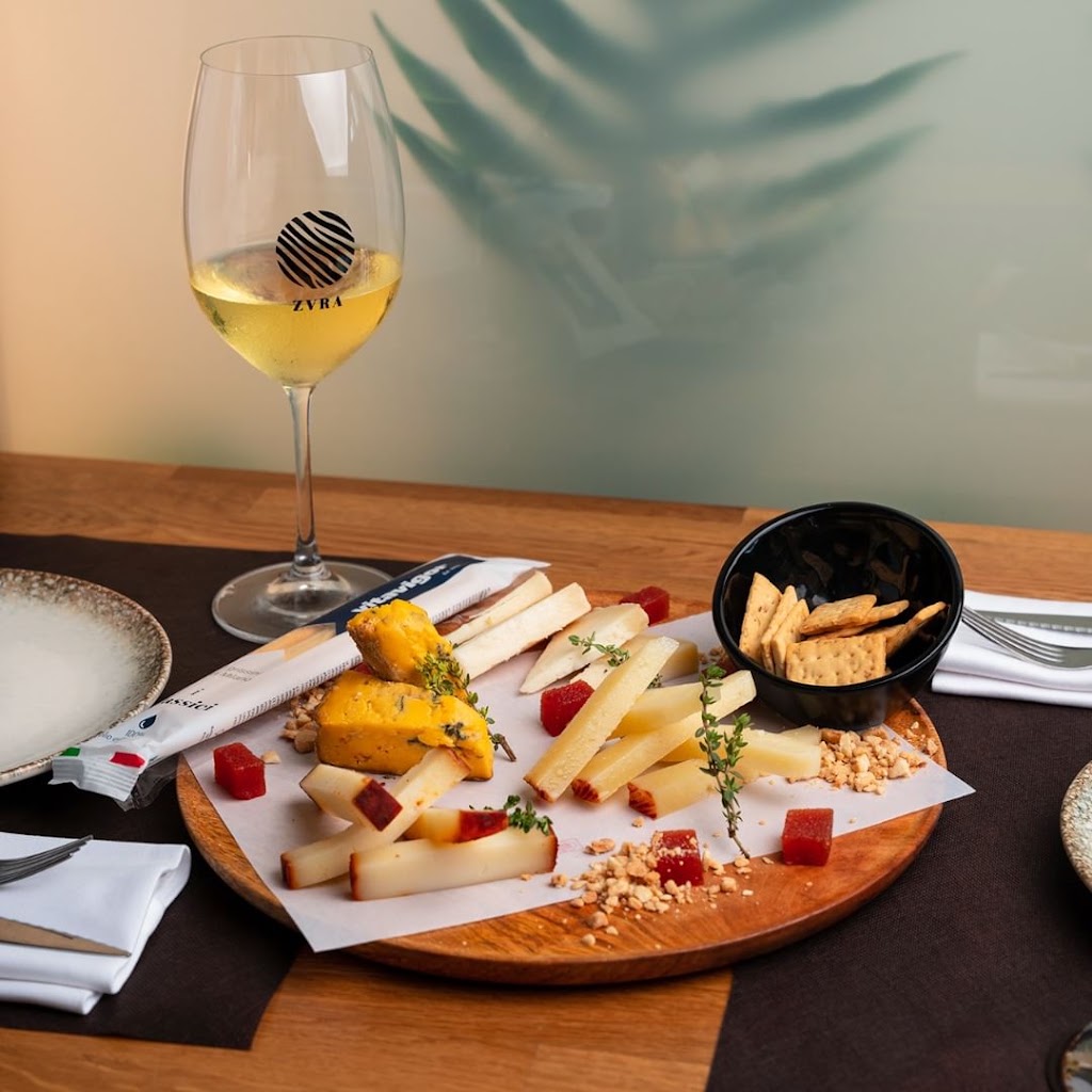 Zbra - Restaurante Santa Pola — Comida y bebida