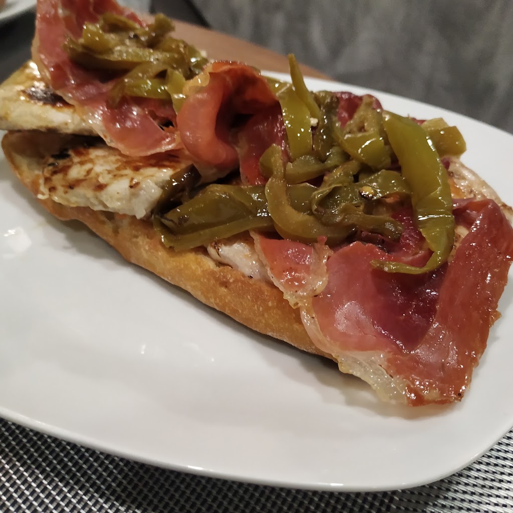 Cafeteria Caffe Di Khalma — Del propietario