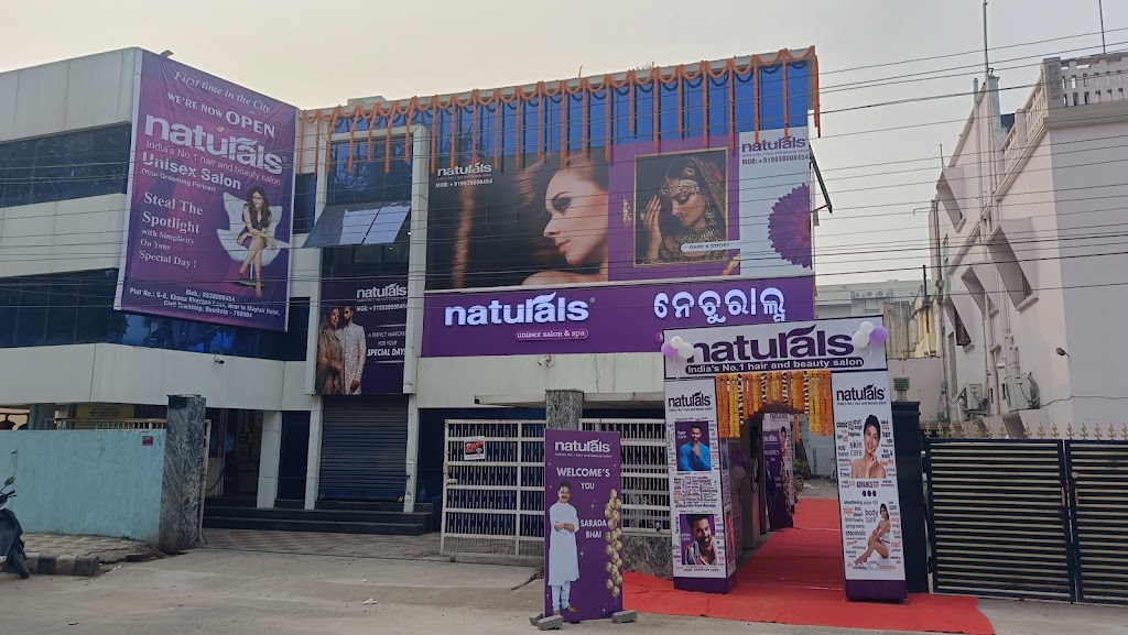 Naturals Salon