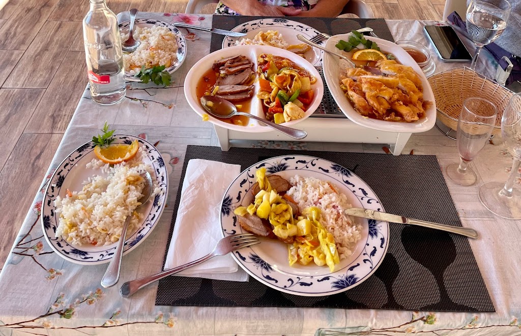 Restaurante Chino Nan Kin Garden — Comida y bebida