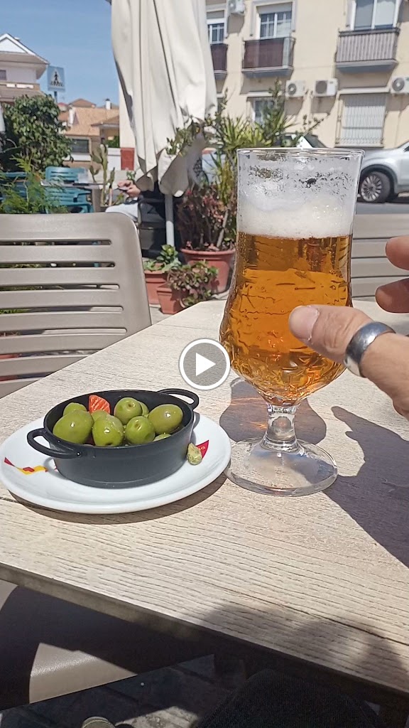 Cafeteria La Eskalera — Videos