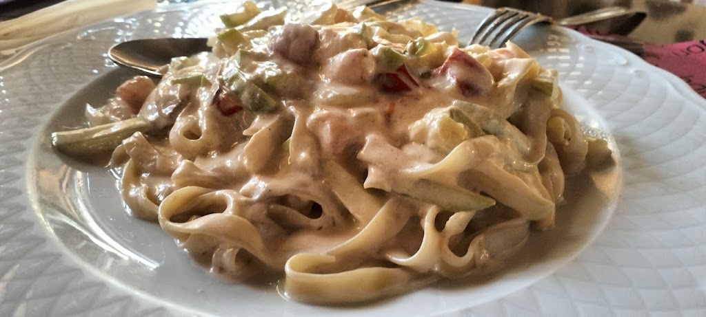 Restaurante Cantina Due Torri — Comida y bebida