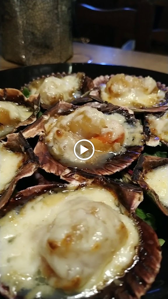 Casa de Xantar ~ O Dezaseis (Santiago de Compostela) — Videos