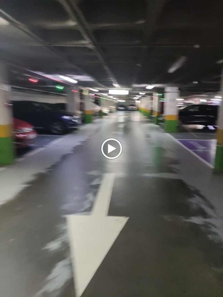 Continental Parking La Salle Santiago — Videos