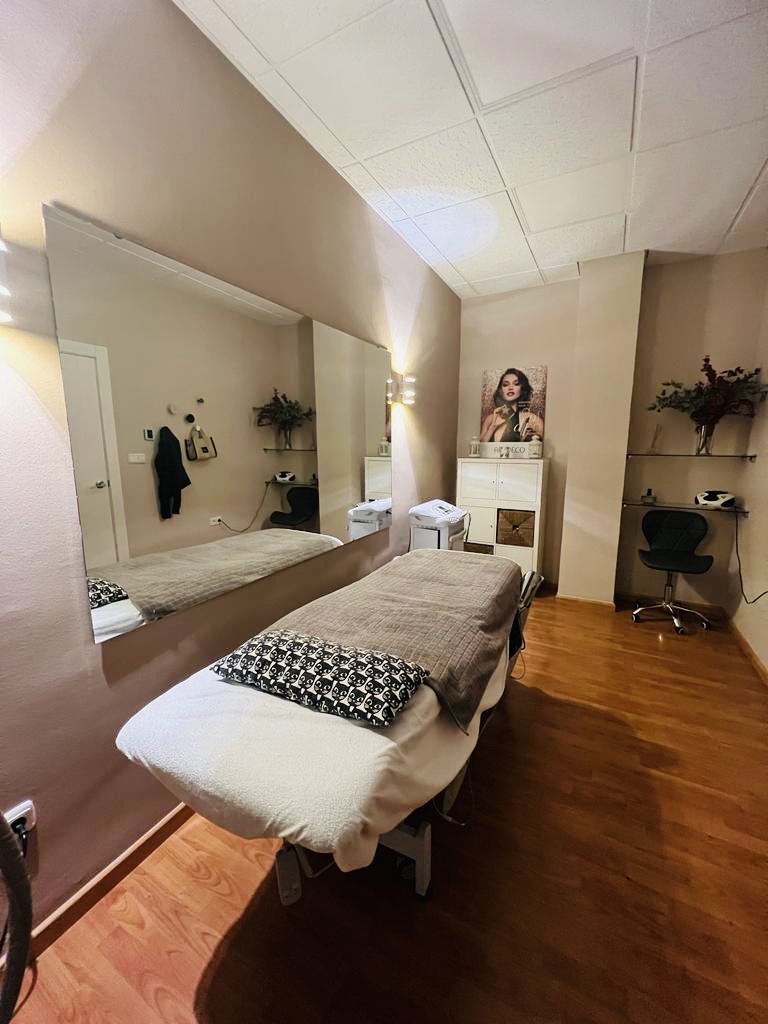 LUMAR Beauty Center — Interior