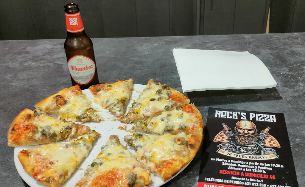 Rock's Pizza — Comida y bebida