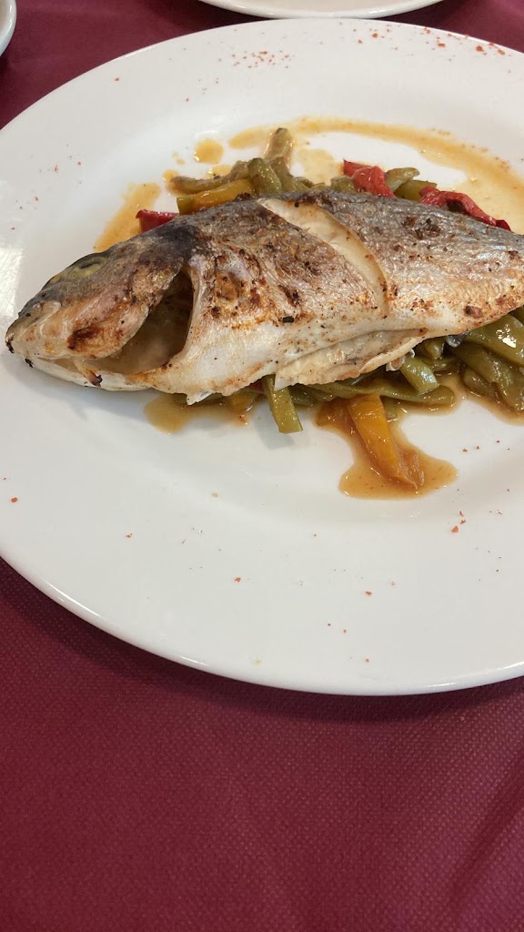 Restaurante Pau — Comida y bebida