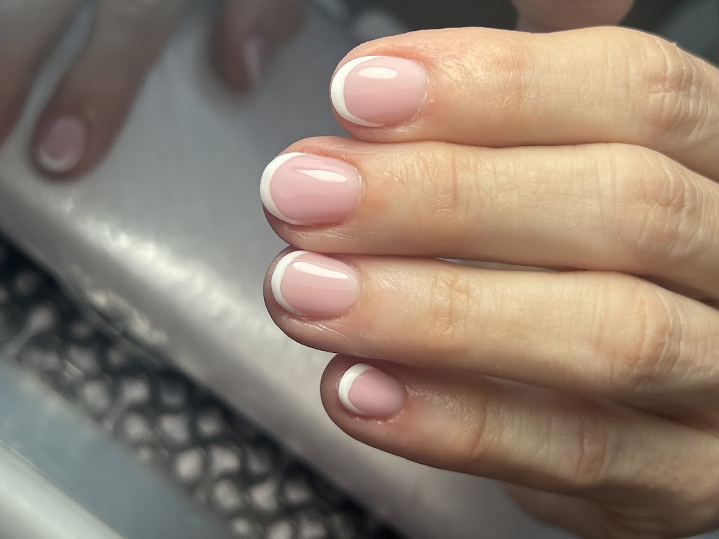 Maria Cerdan Nails Beauty — Manicura