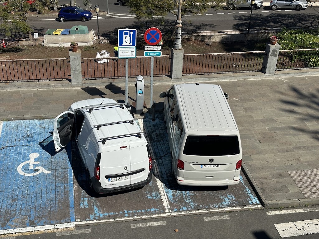 Estacion de carga de vehiculos electricos — Mas recientes