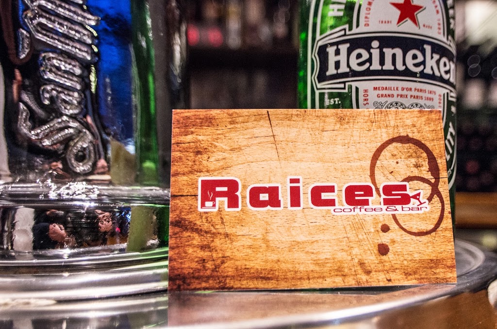 Raices Coffee & Bar Catarroja — Comida y bebida