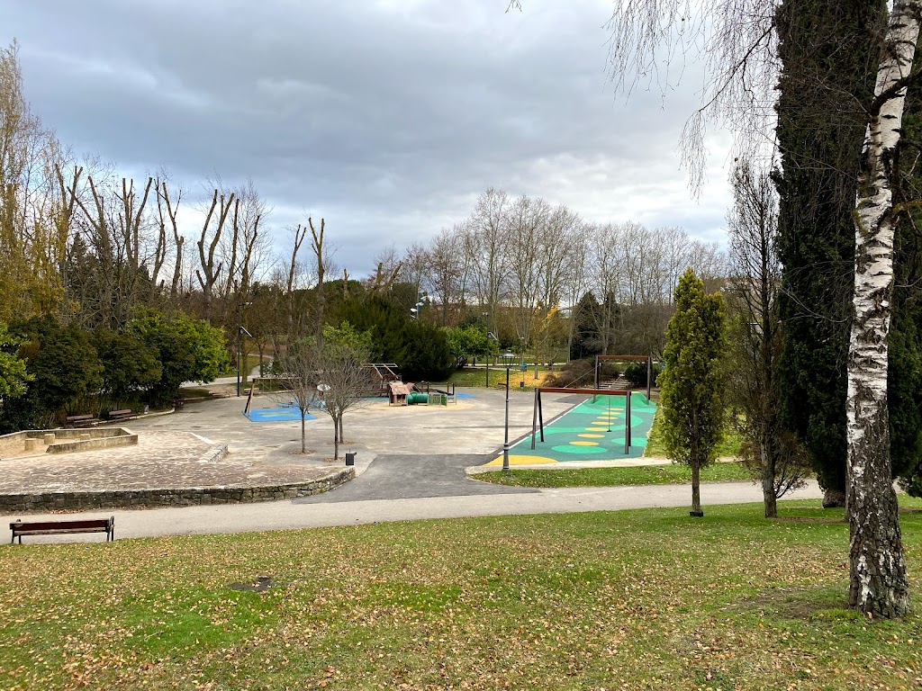 Zona de juegos infantil 85 - Haurrentzako Jolaslekua