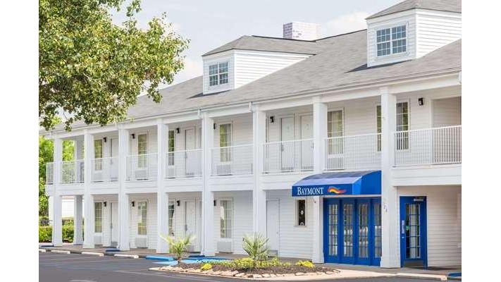 Baymont by Wyndham Anderson Clemson - Hotel in Anderson , United States of America