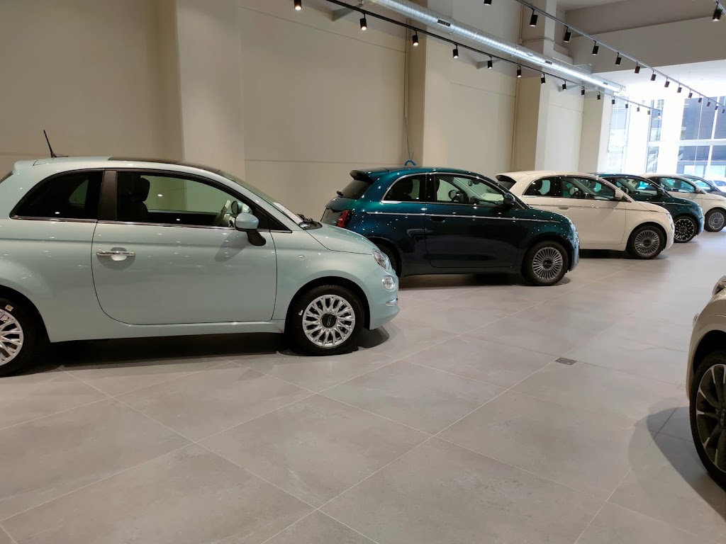 Concesionario Oficial Fiat Badalona - Drivim — Interior