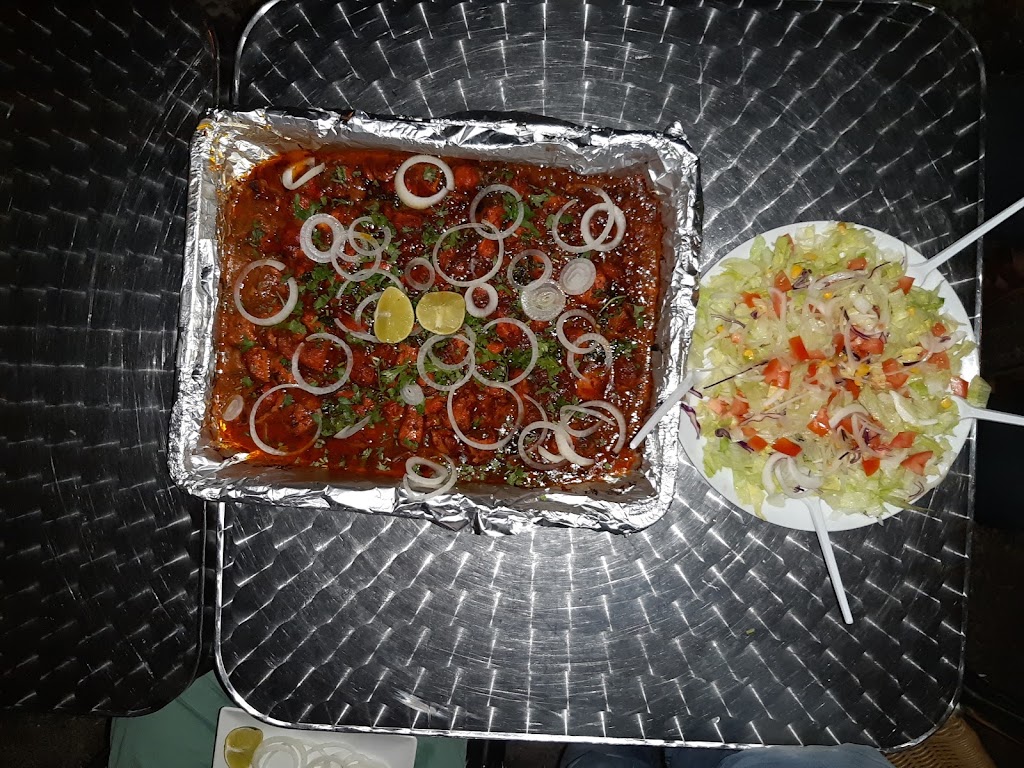 Restaurante Sabor Kebab Y Pizzeria — Comida y bebida