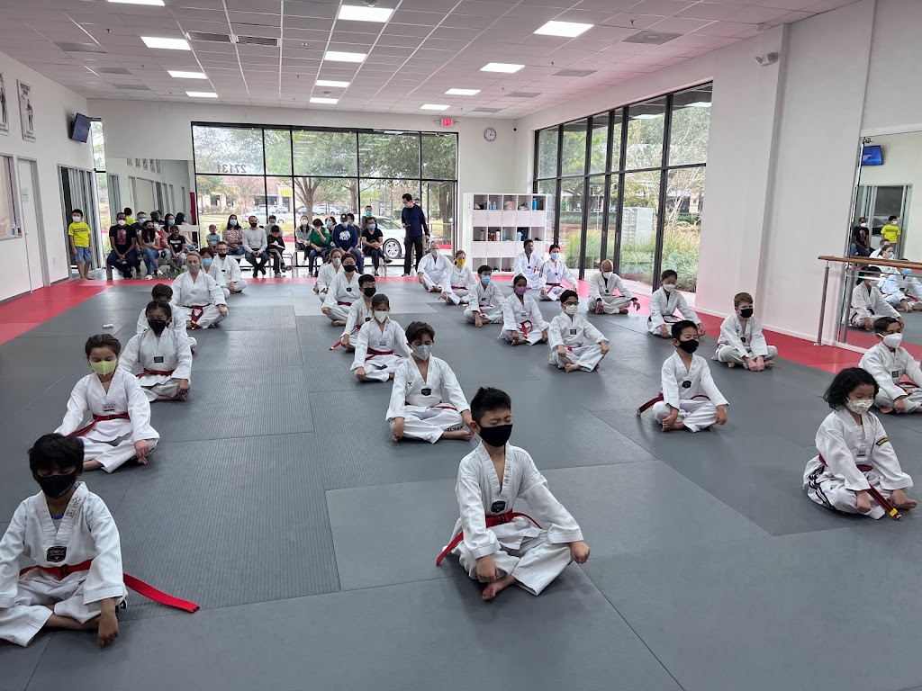  Leaders Taekwondo - Formerly know as Master Lee's World Champion TKD Firethorne