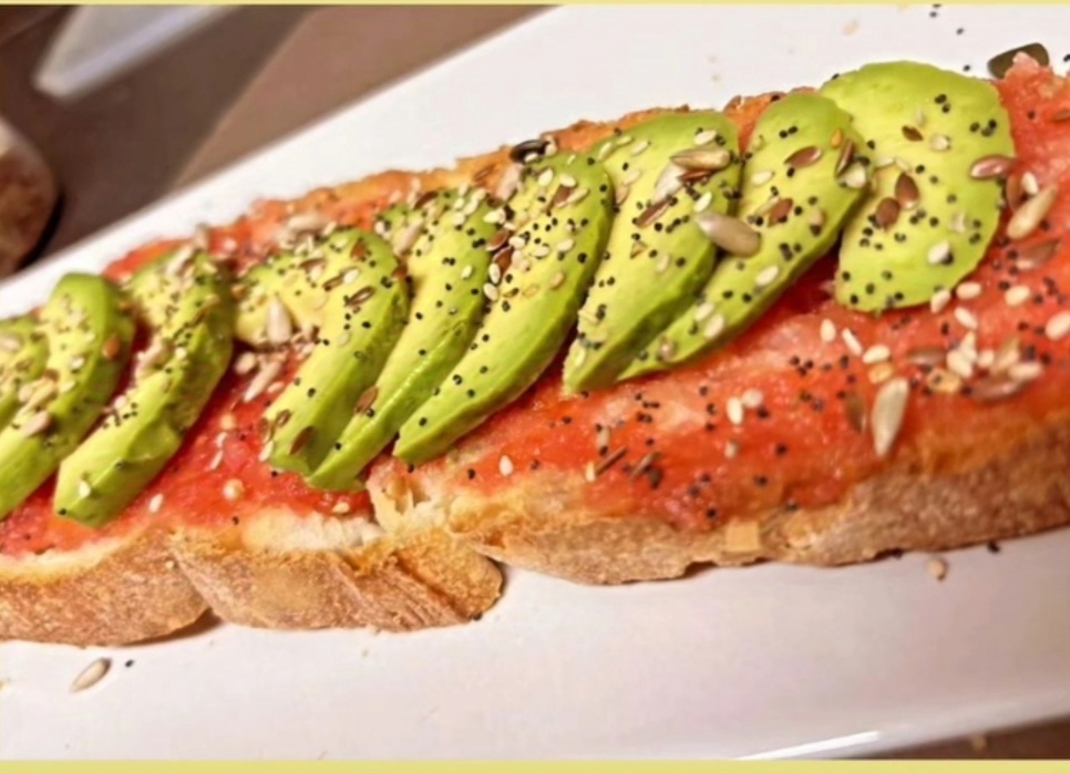 Kandela CAFETERIA GASTROBAR. — Comida y bebida