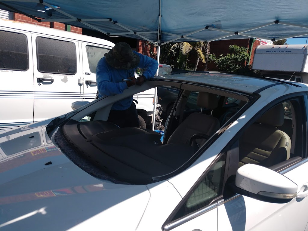 K&D Auto Glass in Compton