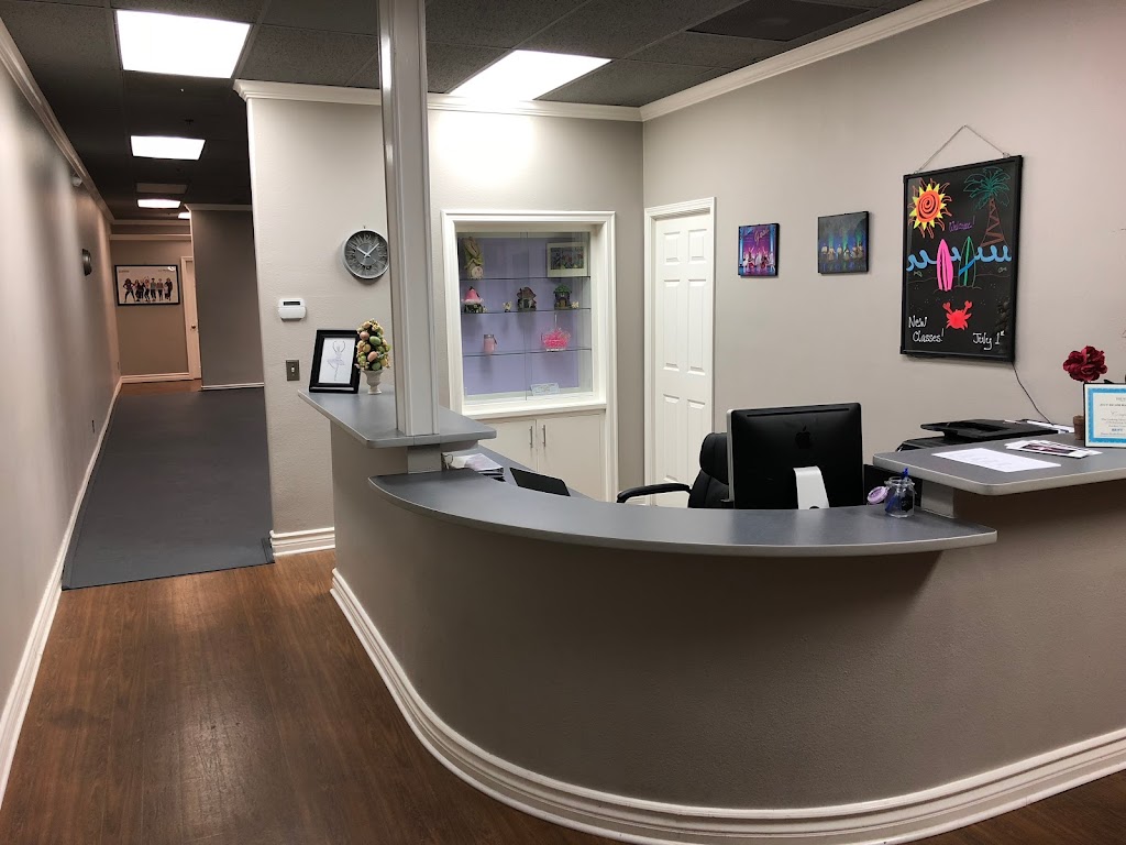  The Looking Glass Studio Of Performing Arts