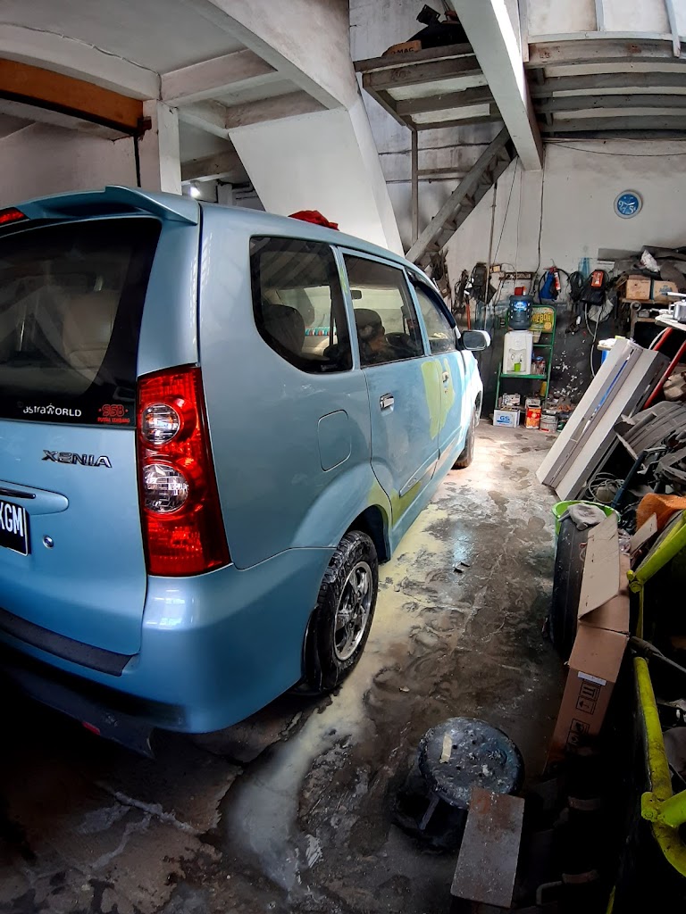 Mr. Aneng Stop Car Body Repair