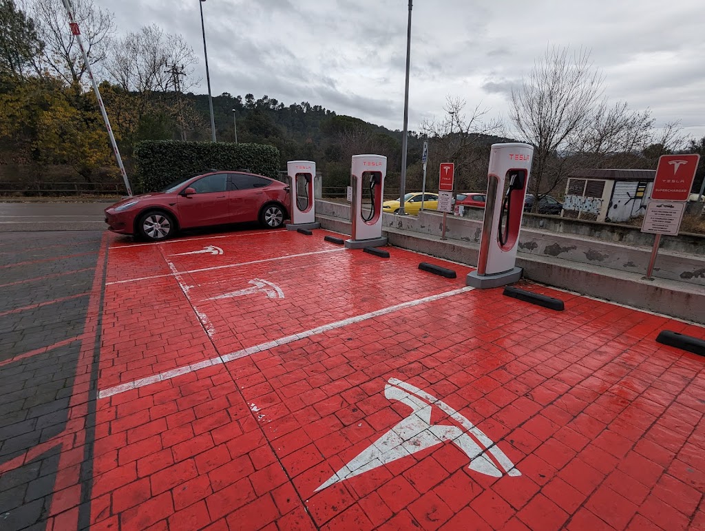 Tesla Supercharger