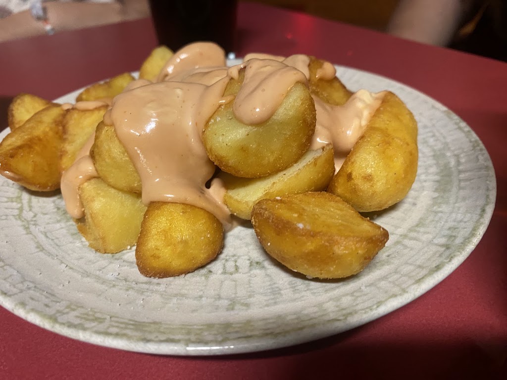 Bar Cafeteria Pepe "el chino" — Comida y bebida