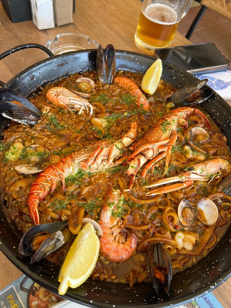 Restaurant El rey de la Pampa — Paella
