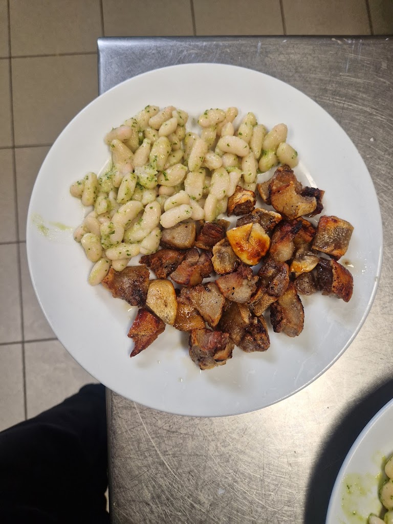 Bar Braseria Restaurante AMSI — Comida y bebida