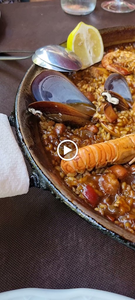 El Rancho Braseria Pizzeria — Videos