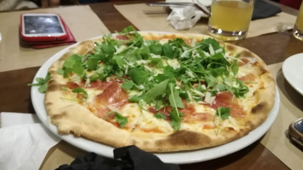 El Patio & Grill - De tapas, pizzas y brasa — Pizza