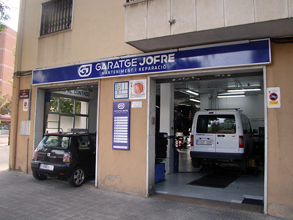 GARATGE JOFRE — Exterior