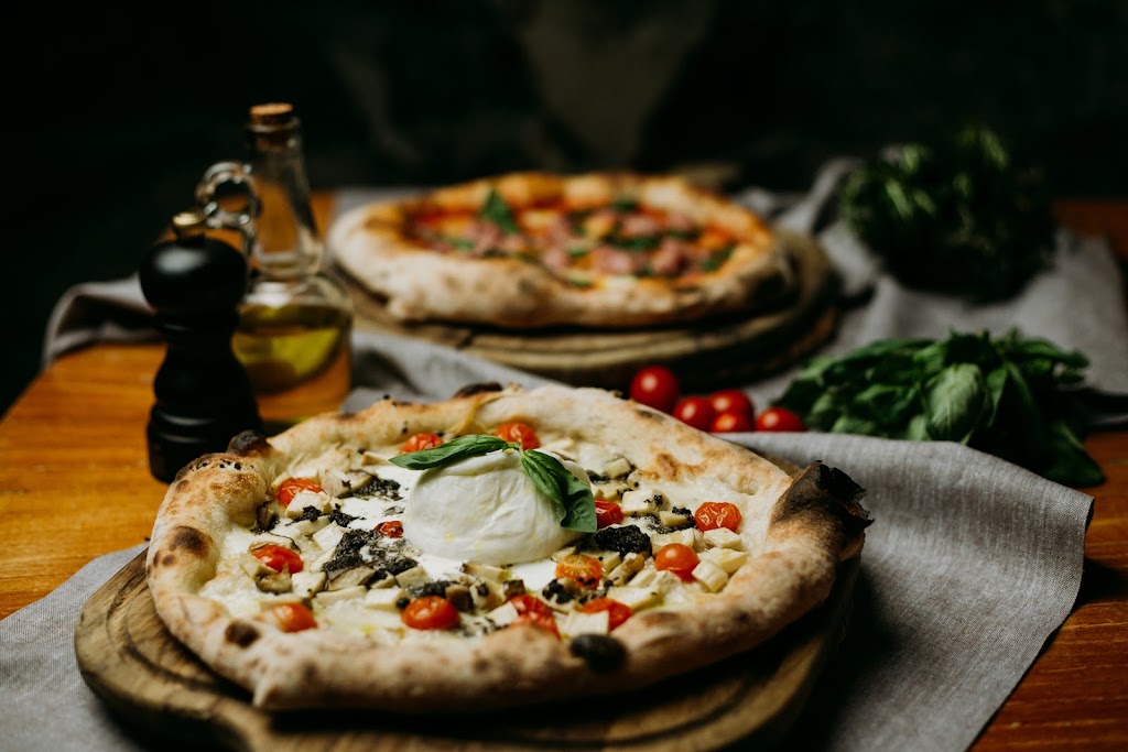 Trattoria La Dolce Vita — Comida y bebida