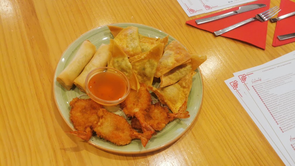 KOKORO Restaurante — Comida y bebida