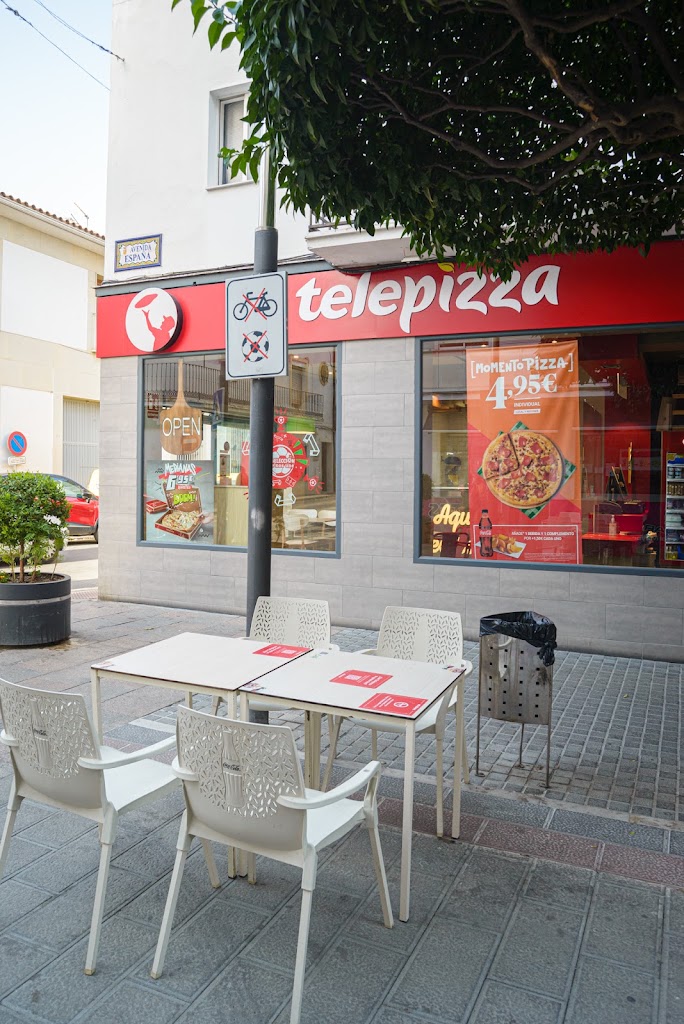 Telepizza Ubrique - Comida a Domicilio — Ambiente
