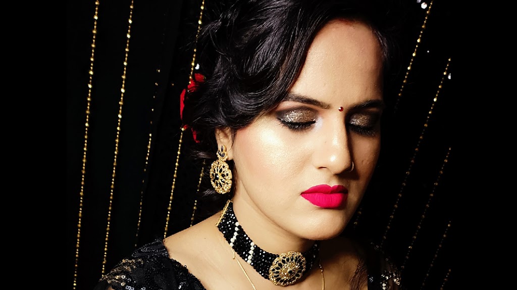 Glam Makeovers By Ismat Raza