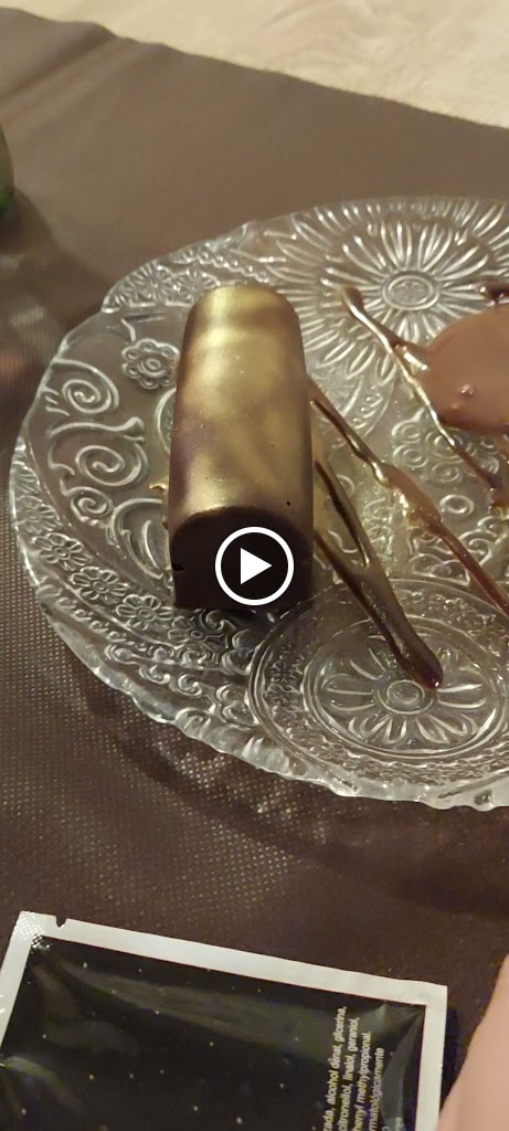Restaurant La mar de tapes d'Arenys — Videos