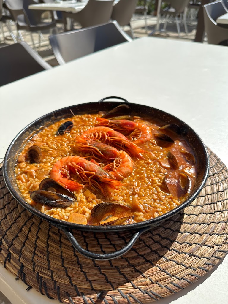 Copacabana Cambrils — Comida y bebida